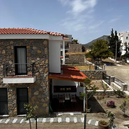 Carian Trail Evdatca - Kargi Bay, Close To アパート